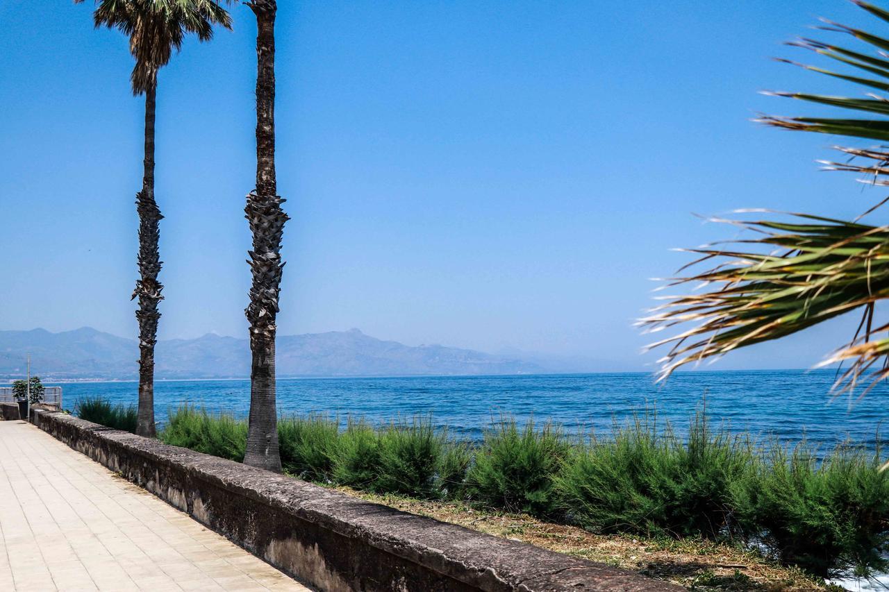 Smeraldo - Splendido E Spazioso Appartamento A Due Passi Dal Mare Tra Taormina E Catania 리포스토 외부 사진